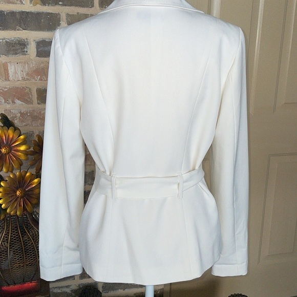 Creamy Winter White Belted & Tailored Professional Blazer Stretch Jacket Size 8 - Picture 6 of 16